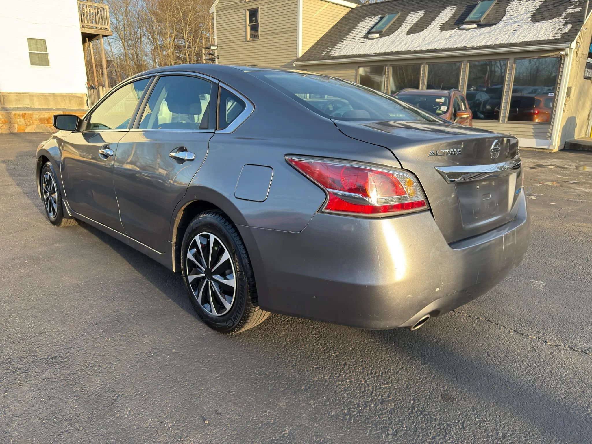 Used 2015 Nissan Altima 2.5 S w/ Power Driver Seat Package FWD image 5