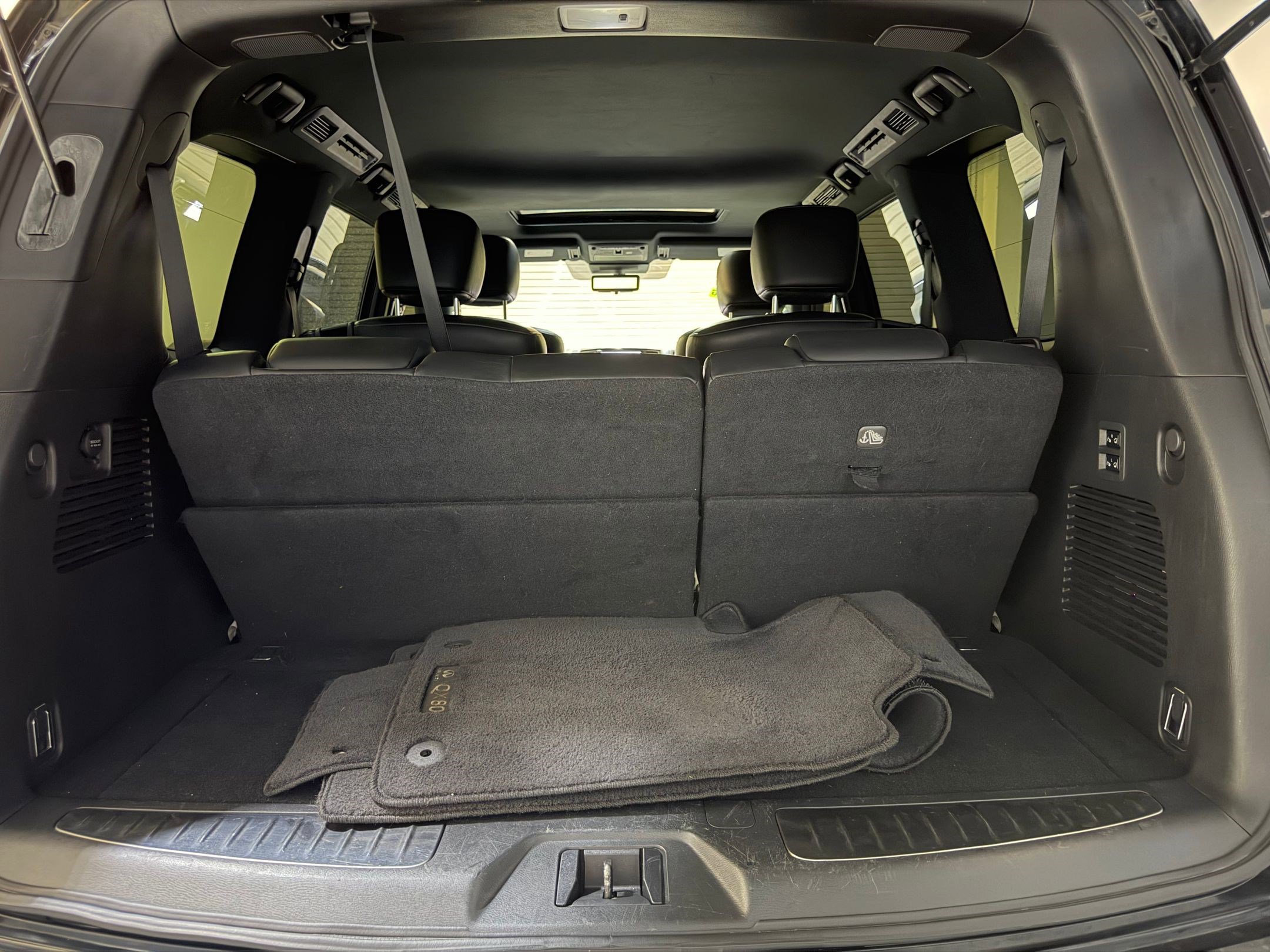 Used 2020 INFINITI QX80 Luxe w/ Edition 30 Package RWD image 43