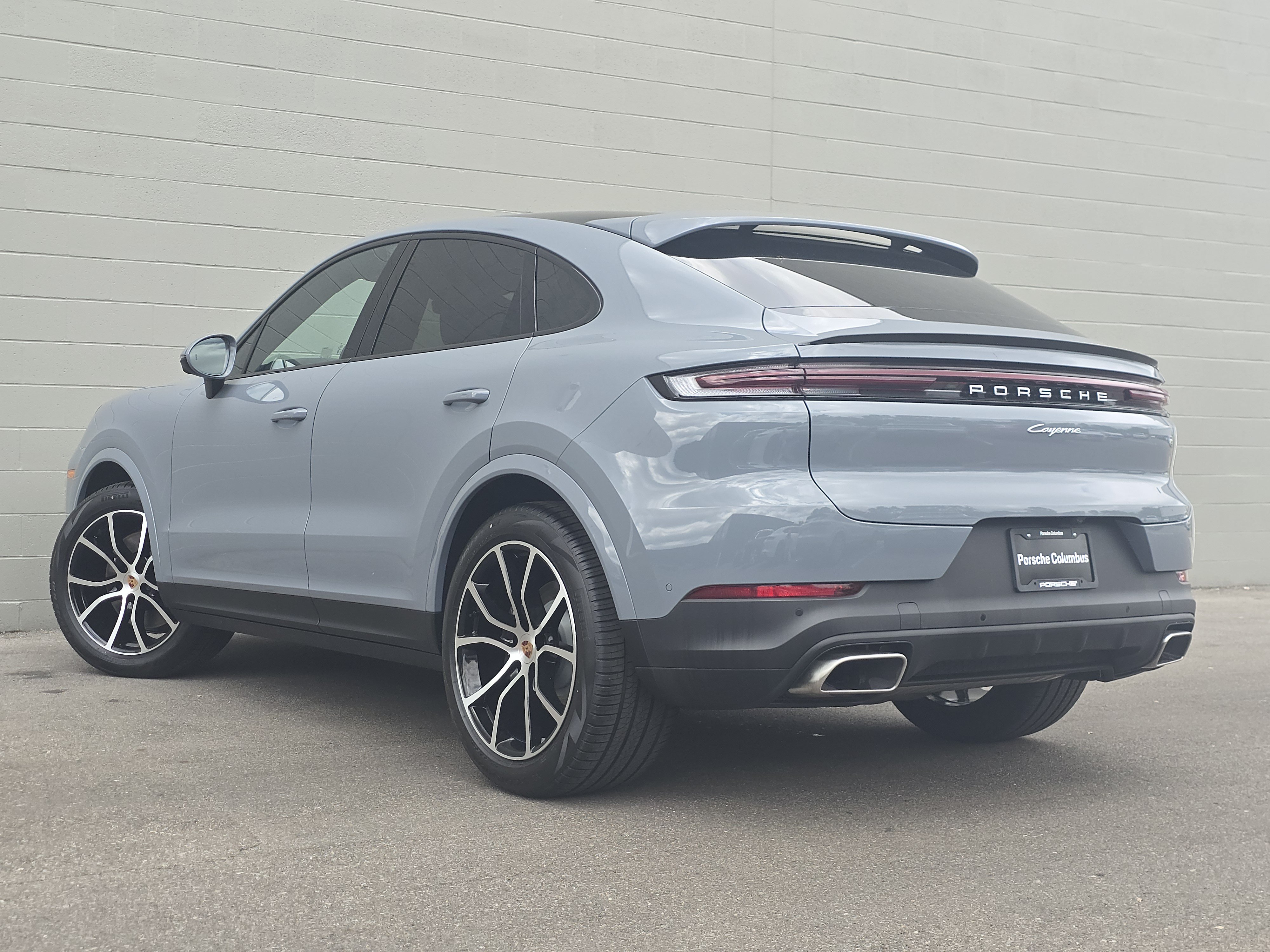 New 2026 Porsche Cayenne Coupe AWD/4WD image 3