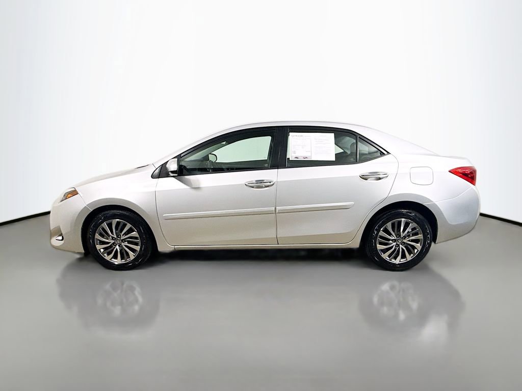 Certified 2017 Toyota Corolla XLE FWD image 4