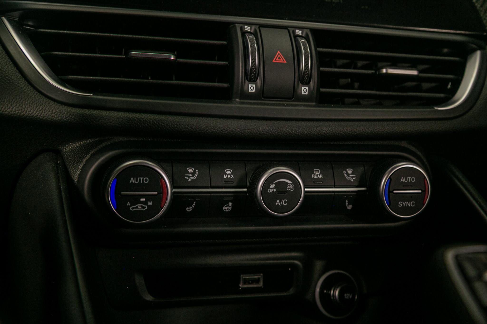 Used 2024 Alfa Romeo Giulia Quadrifoglio image 54