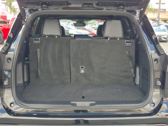 Used 2025 Toyota Highlander XSE image 6