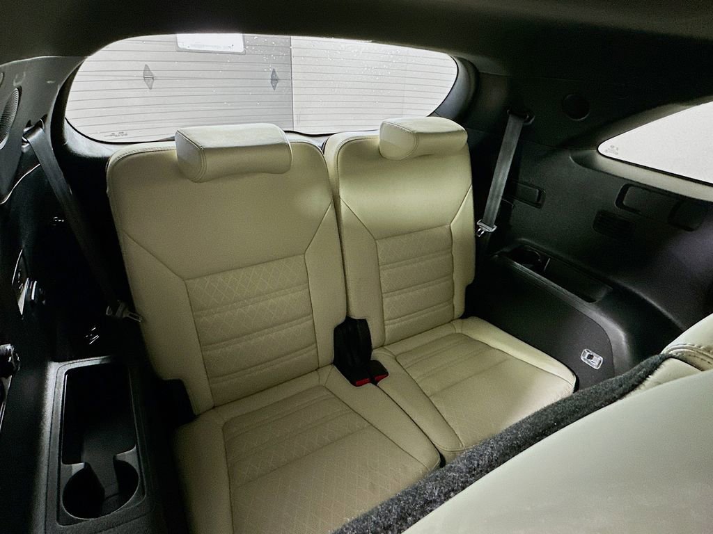 Used 2017 Kia Sorento SX image 28