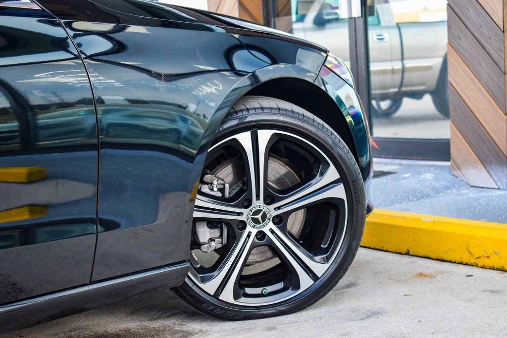 Used 2022 Mercedes-Benz C 300 Sedan image 38