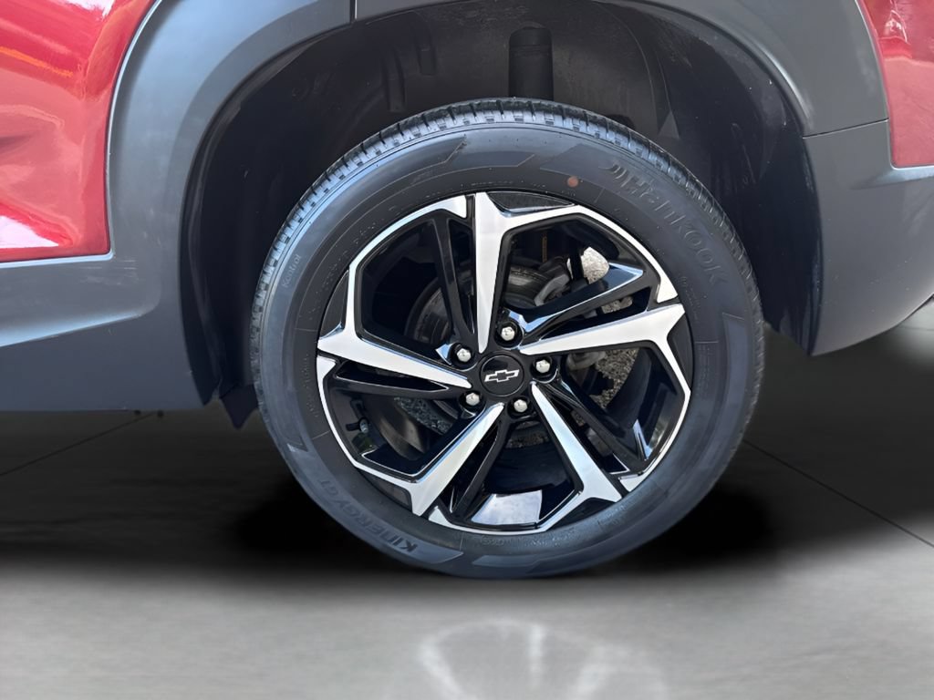Used 2022 Chevrolet TrailBlazer RS w/ Technology Package AWD/4WD image 7