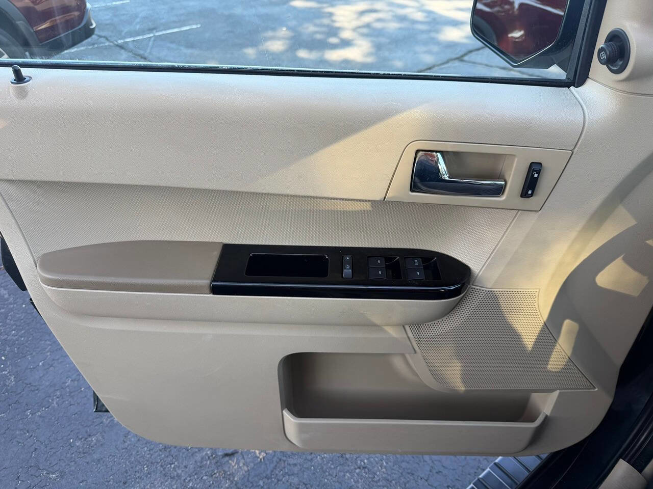 Used 2008 Ford Escape Limited image 16