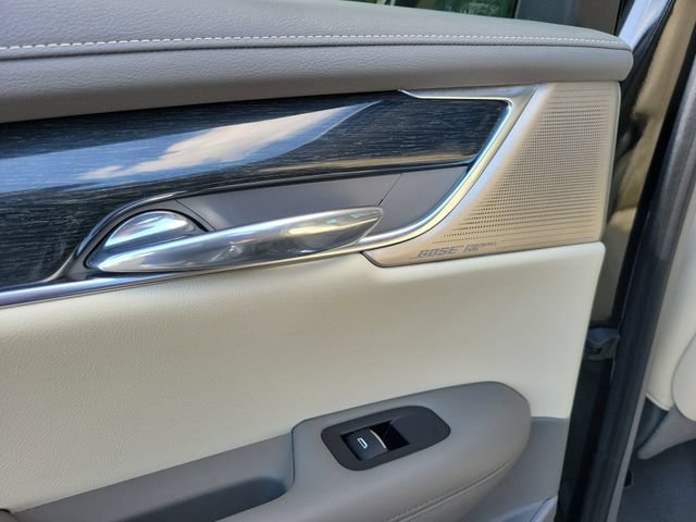 Used 2021 Cadillac XT6 Premium Luxury FWD image 16