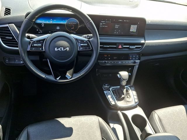 Used 2025 Kia Seltos EX AWD/4WD image 11