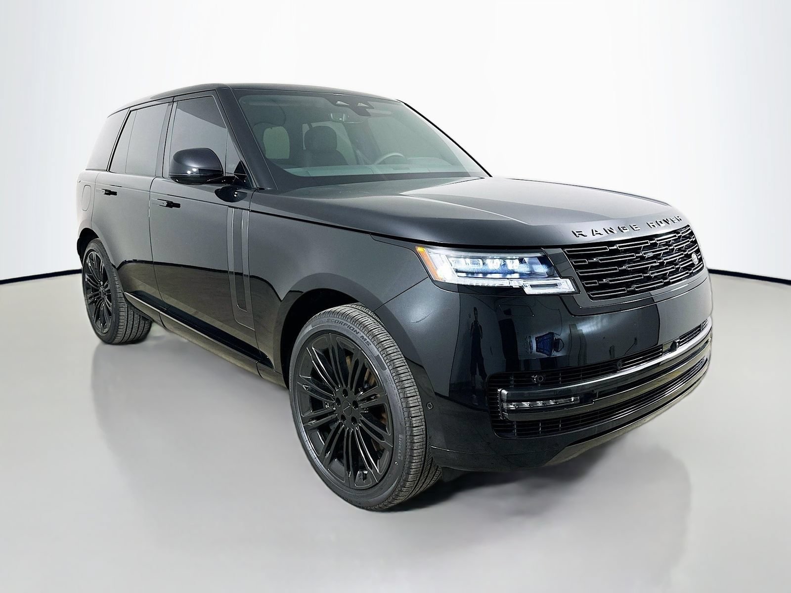 New 2026 Land Rover Range Rover SE AWD/4WD image 3