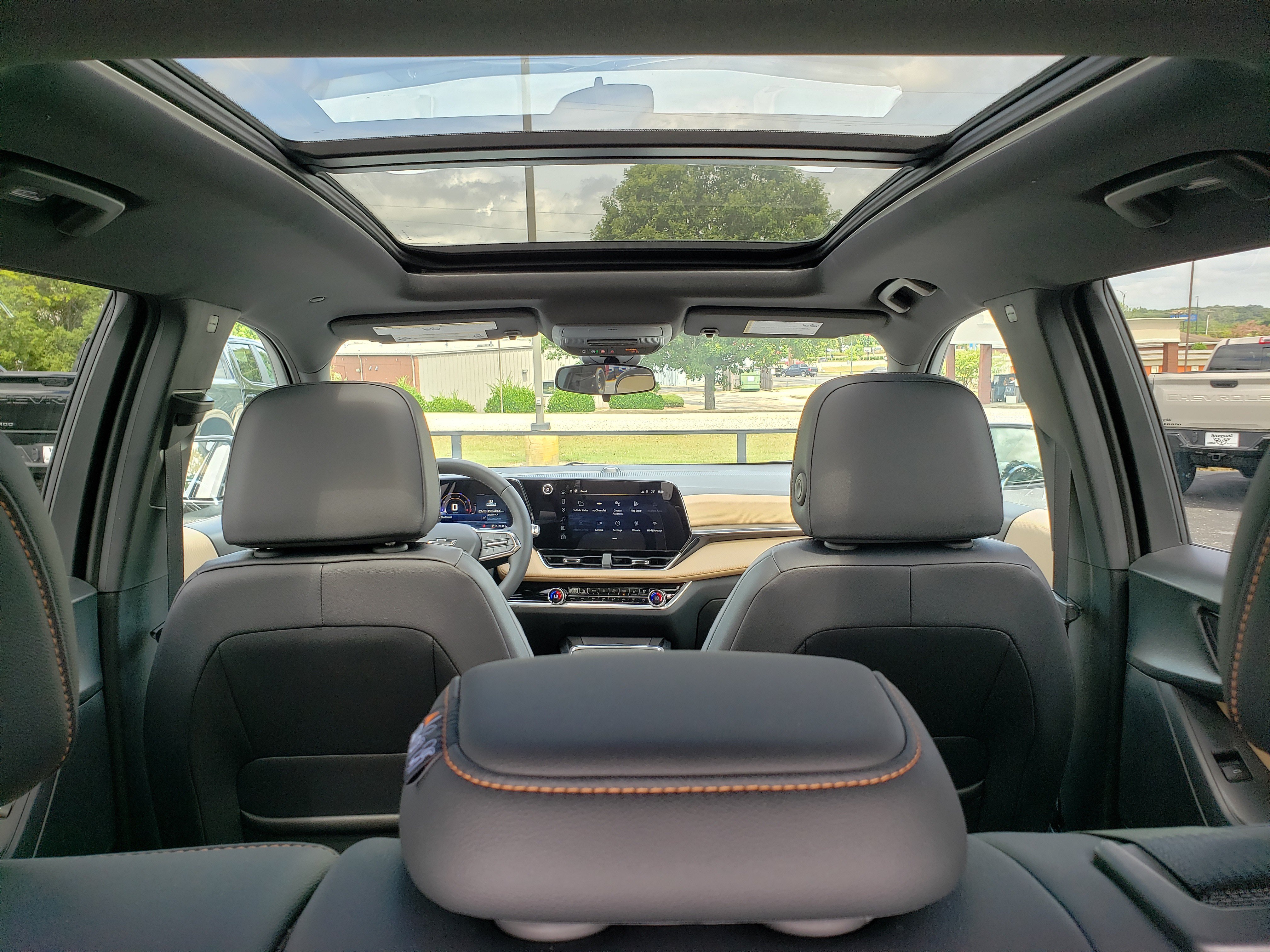 New 2026 Chevrolet Equinox ACTIV w/ Convenience Package III FWD image 30