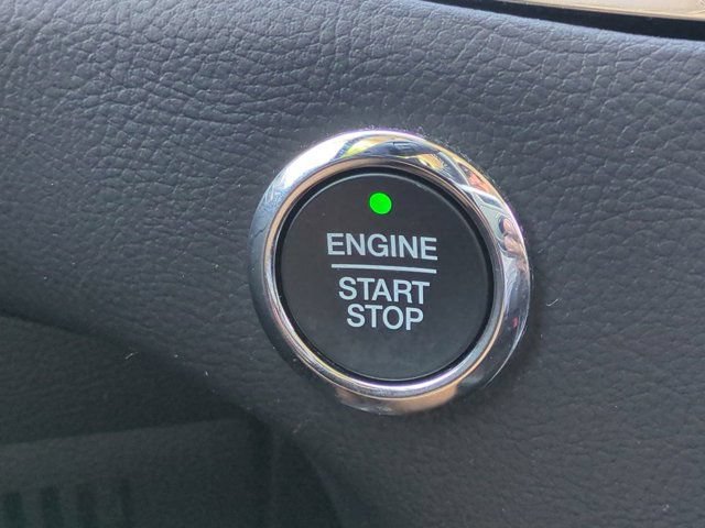 Used 2019 Ford Edge Titanium w/ Equipment Group 301A AWD/4WD image 26
