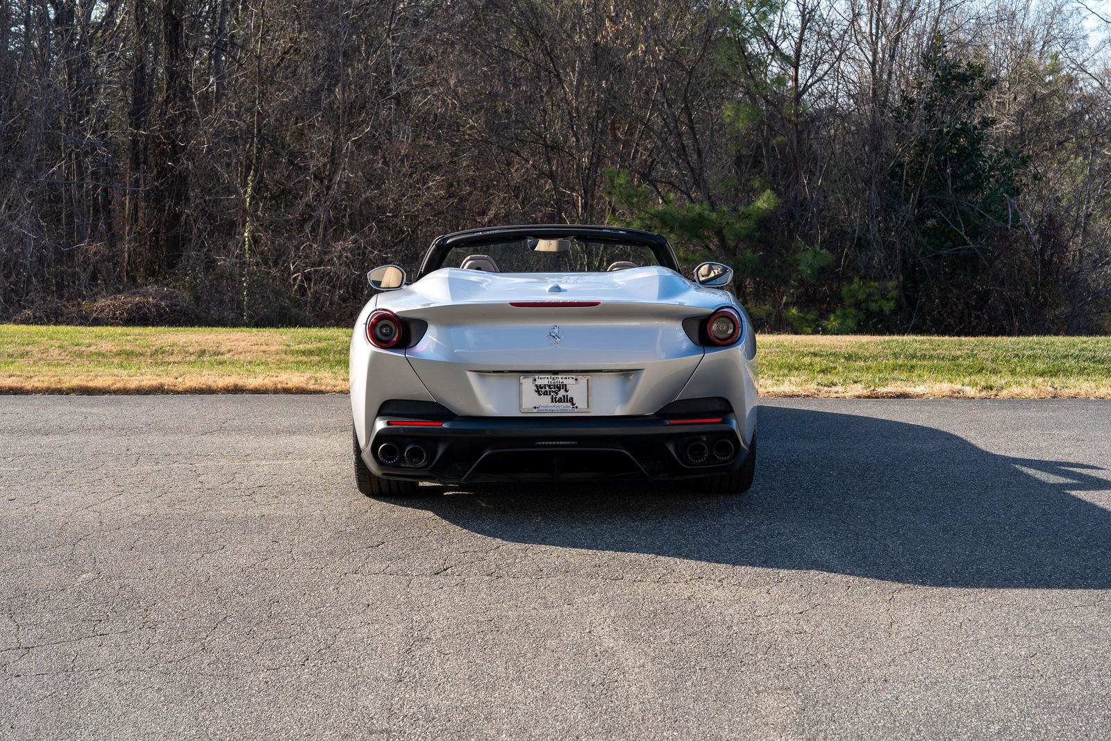 Used 2019 Ferrari Portofino image 9