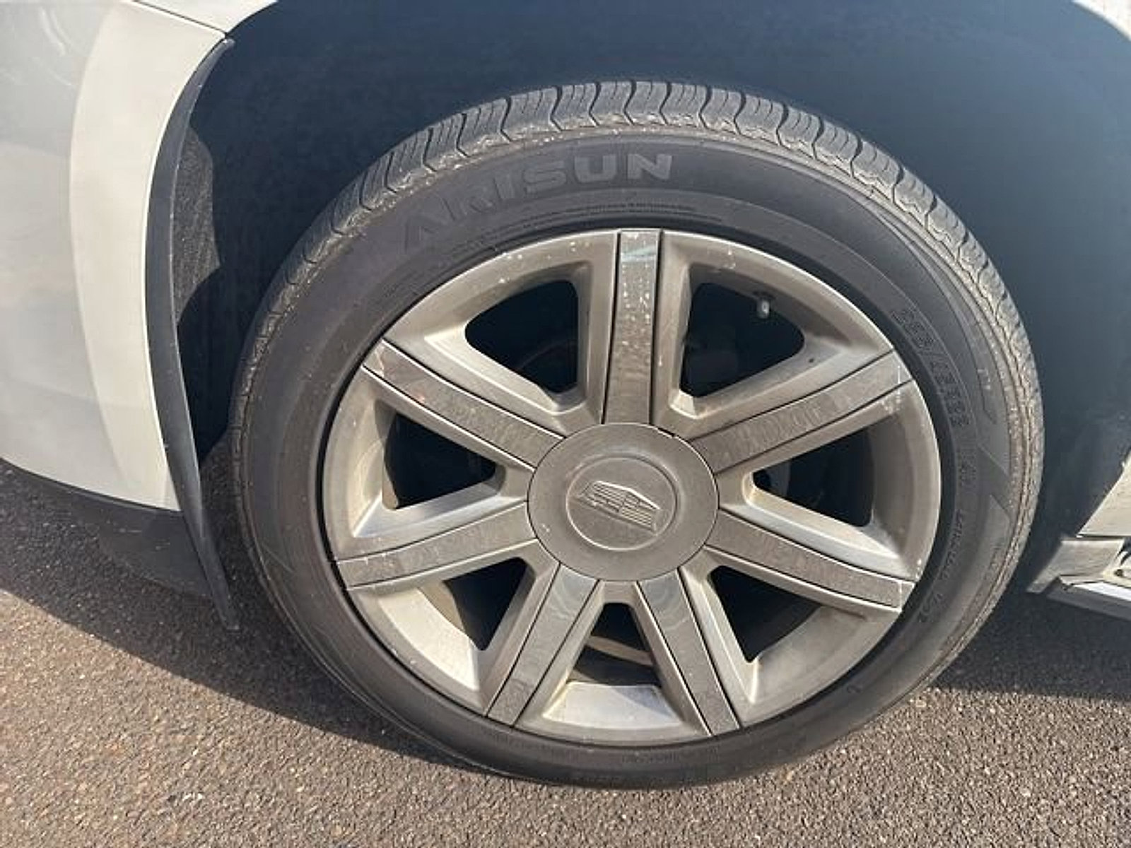 Used 2016 Cadillac Escalade Luxury image 9