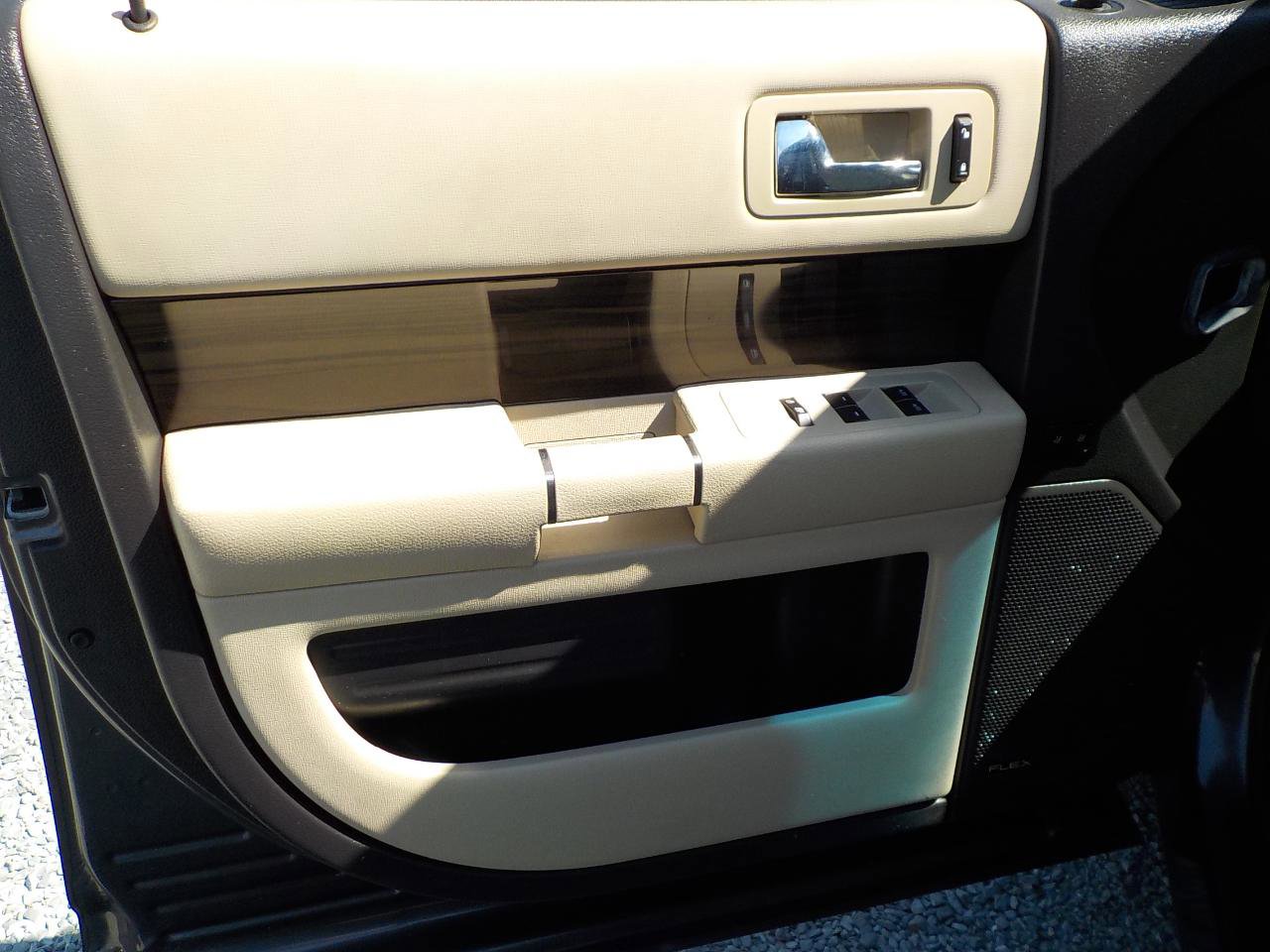 Used 2015 Ford Flex SEL w/ Equipment Group 202A image 9