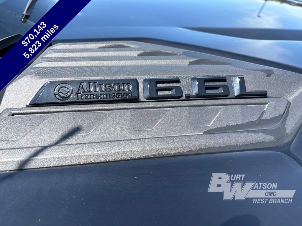 Used 2025 Chevrolet Silverado 2500 High Country w/ Midnight Edition AWD/4WD image 9