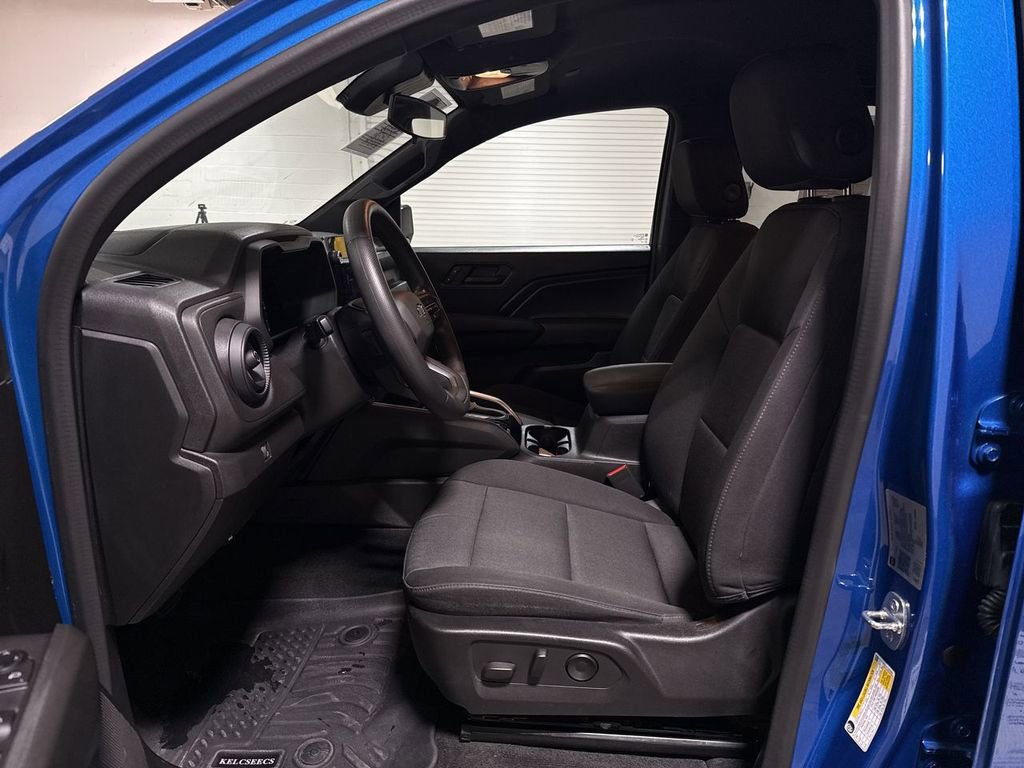 Used 2023 Chevrolet Colorado Trail Boss w/ Technology Package image 19