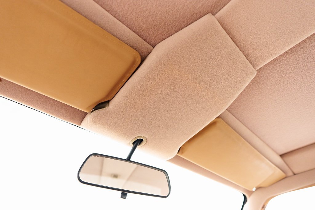 Used 1990 Rolls-Royce Silver Spur II image 98