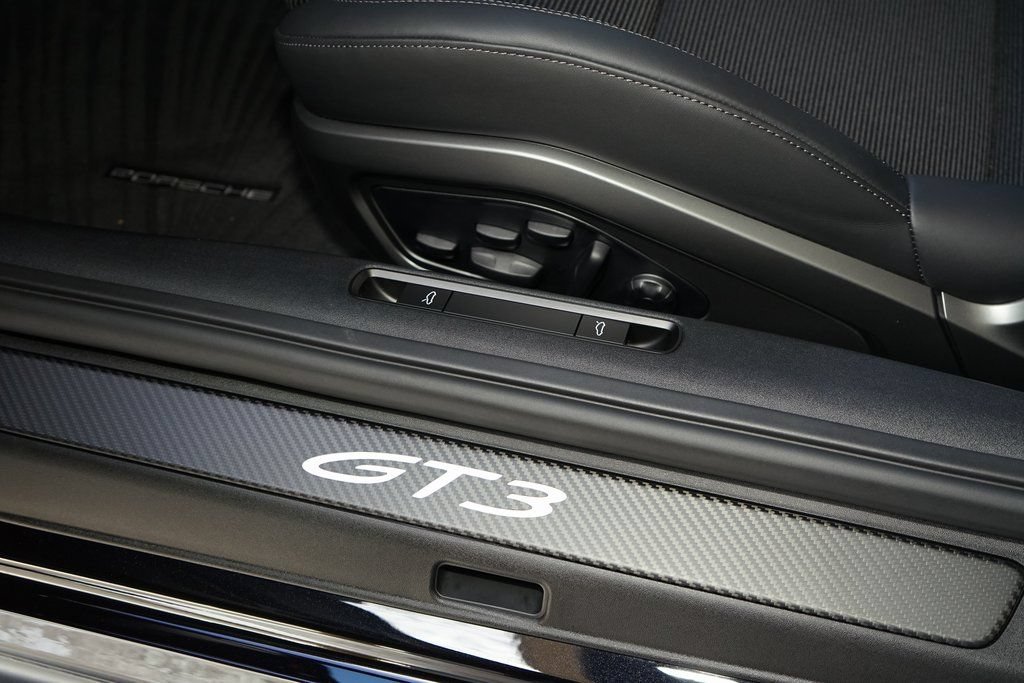 Used 2026 Porsche 911 GT3 RWD image 26