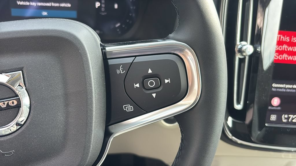 New 2026 Volvo XC40 B5 Plus w/ Climate Package AWD/4WD image 17