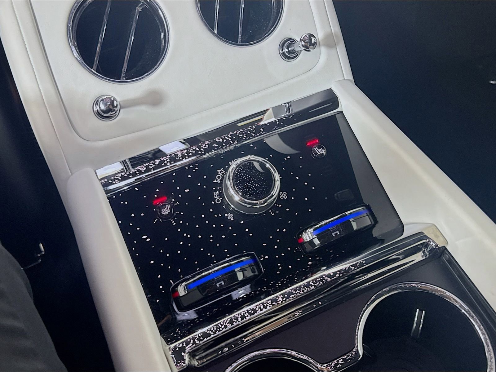 Certified 2025 Rolls-Royce Spectre w/ Spectre Launch Package image 25