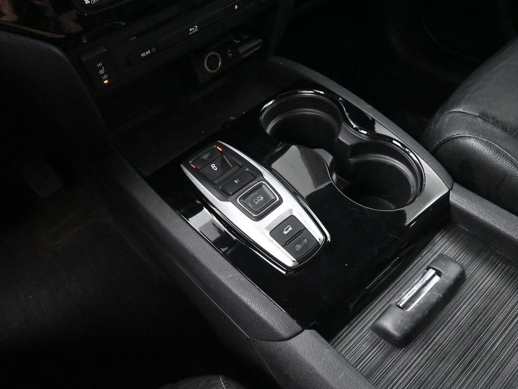 Used 2016 Honda Pilot Touring image 38