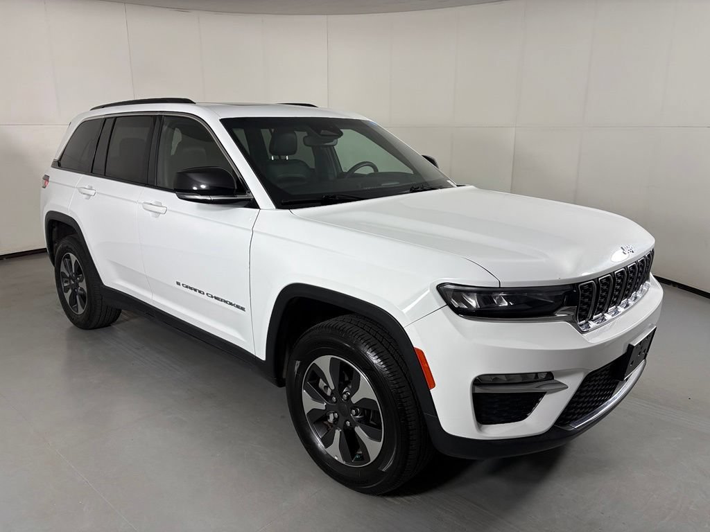 Used 2024 Jeep Grand Cherokee Limited 4xe AWD/4WD image 2