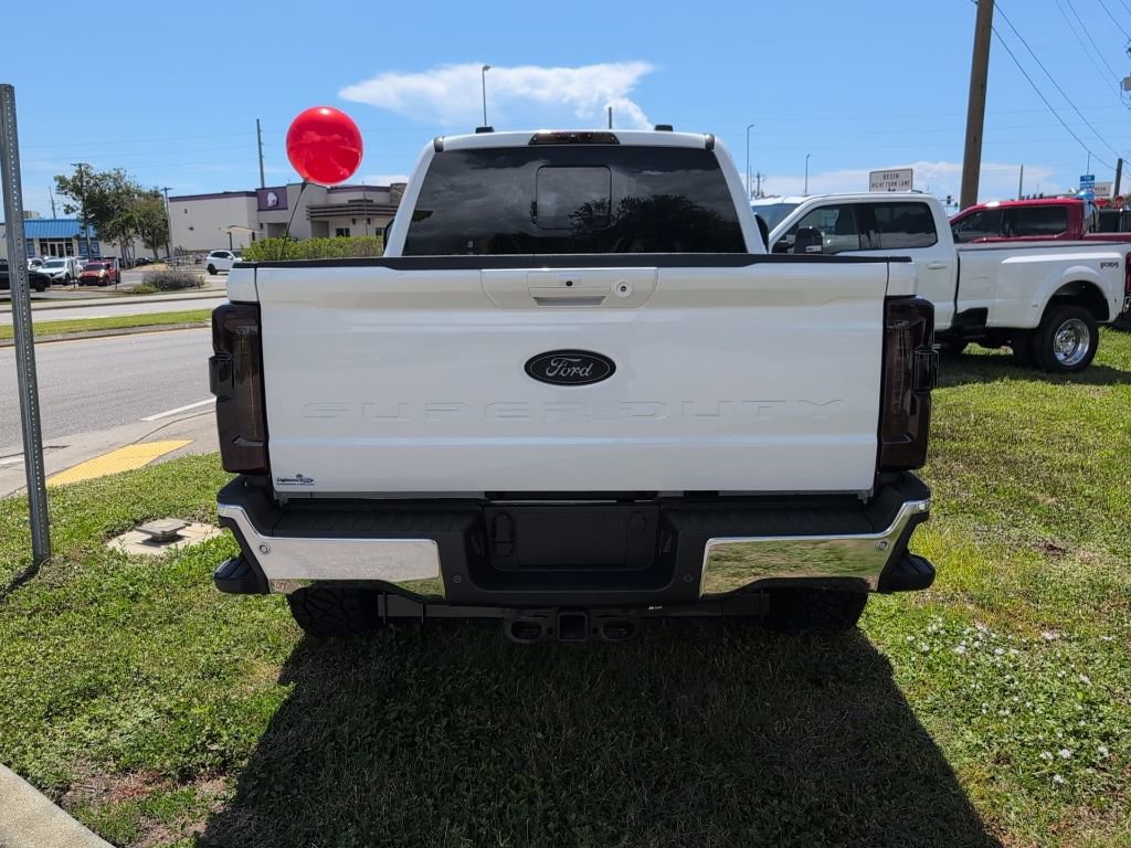 Used 2025 Ford F250 Lariat w/ Lariat Ultimate Package image 3