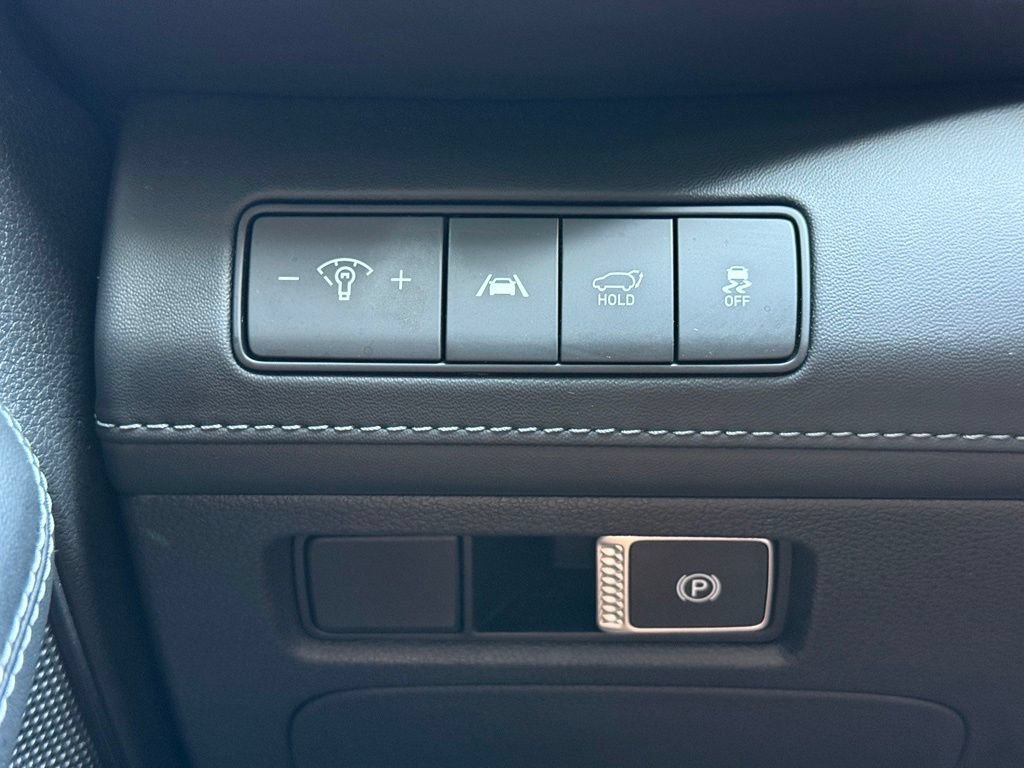 Used 2021 Hyundai Santa Fe SEL w/ Convenience + Premium Package FWD image 11