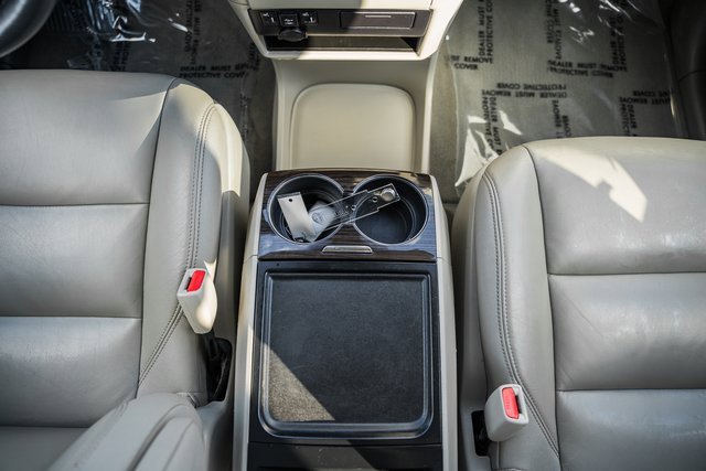 Used 2020 Toyota Sienna XLE image 26