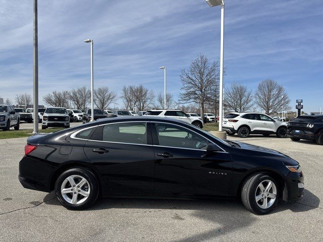 Used 2023 Chevrolet Malibu LS FWD image 10