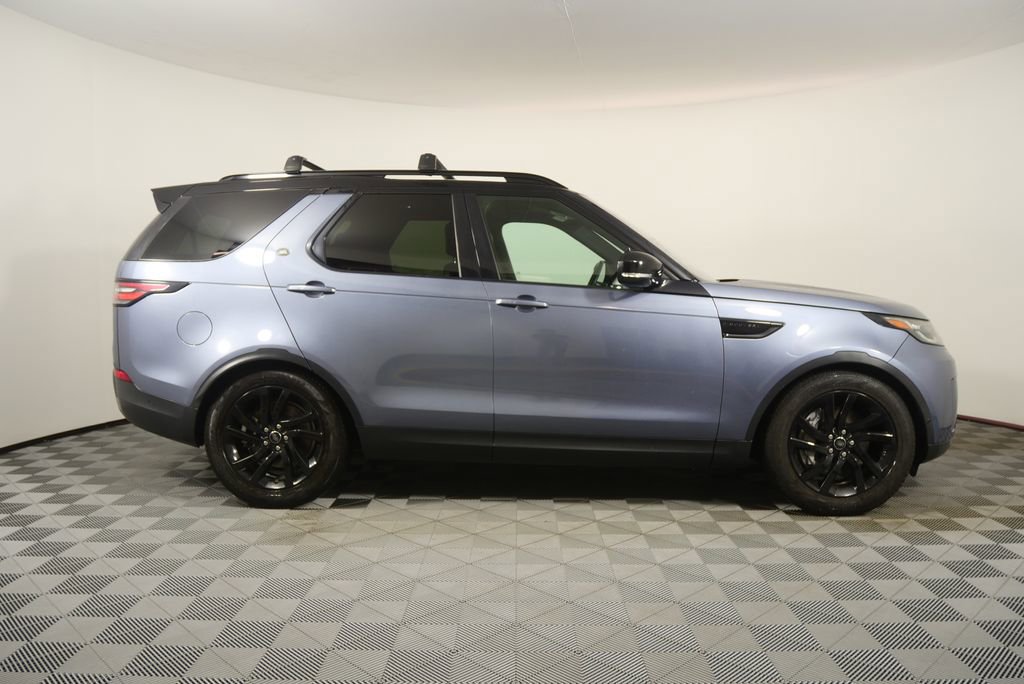 Used 2019 Land Rover Discovery HSE AWD/4WD image 2