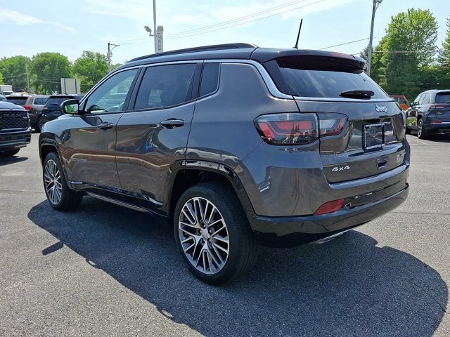 Certified 2023 Jeep Compass Limited w/ Elite Group AWD/4WD image 4