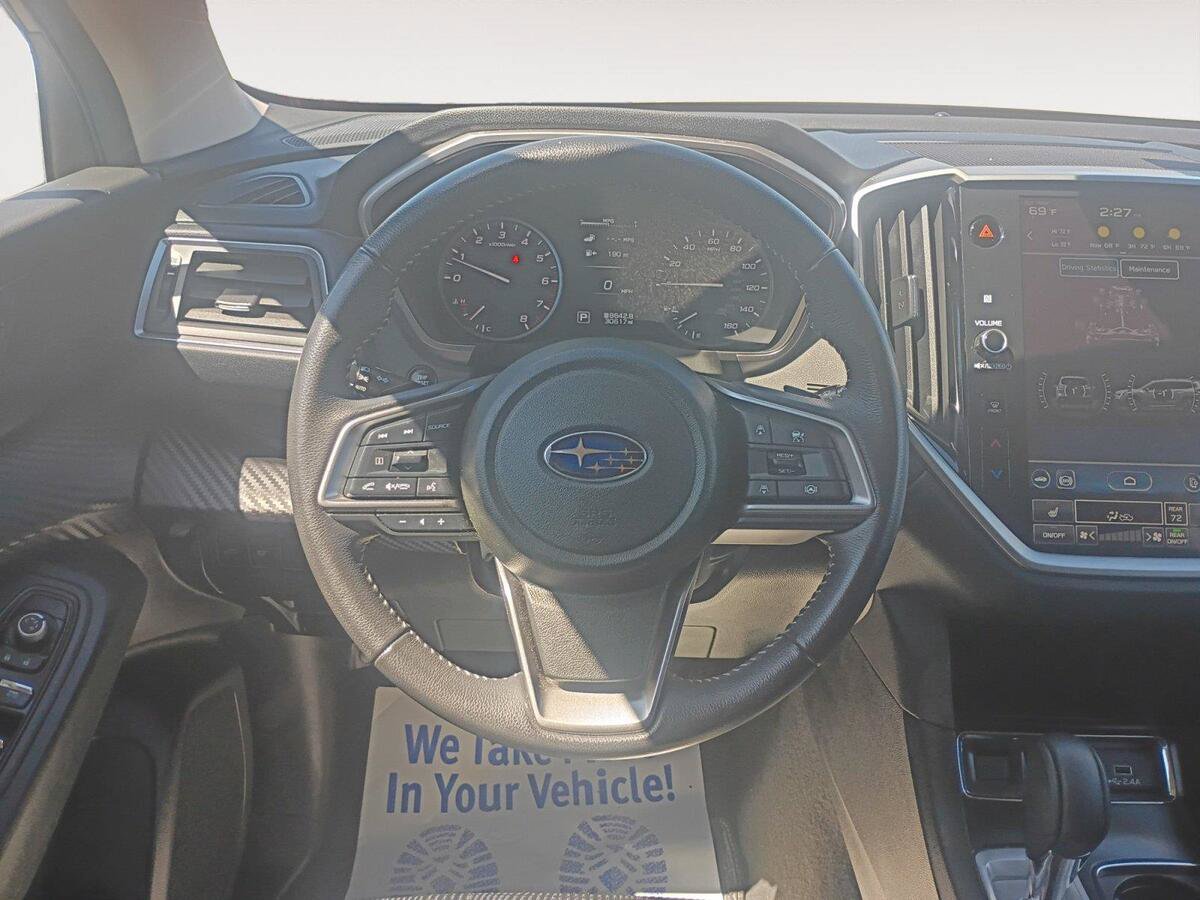 Used 2025 Subaru Ascent Premium AWD/4WD image 12