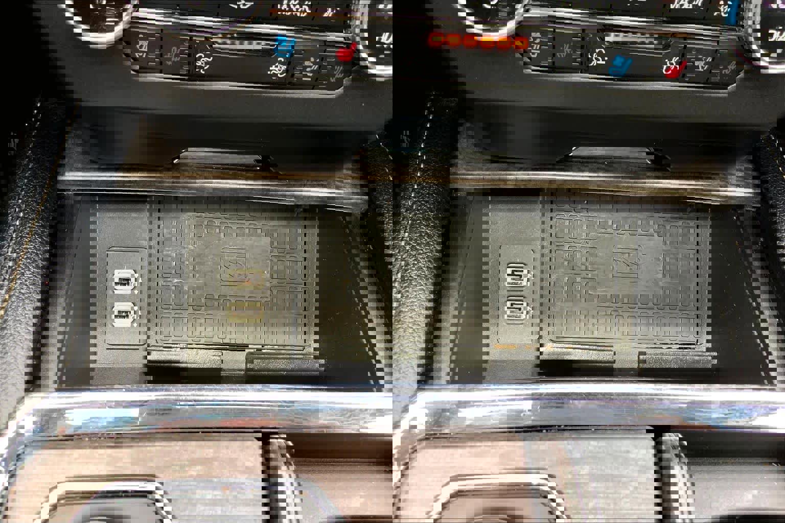 Used 2018 Ford Expedition Max Limited w/ Equipment Group 302A AWD/4WD image 35