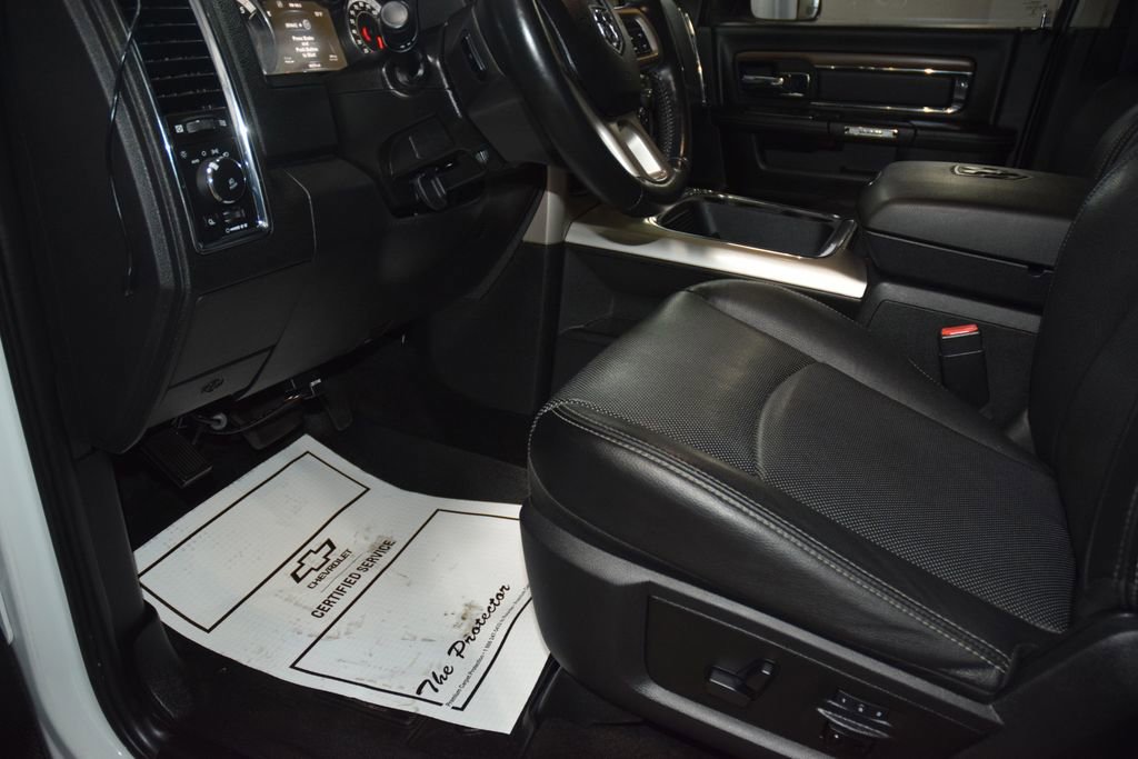 Used 2017 RAM 2500 Laramie w/ Sport Appearance Group AWD/4WD image 34