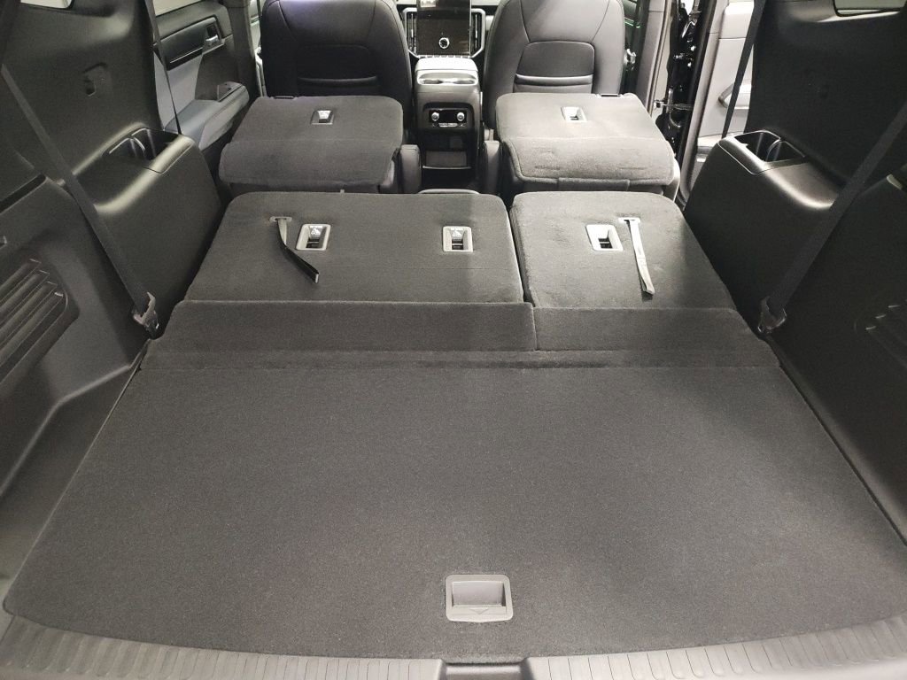 New 2026 GMC Acadia AT4 w/ Super Cruise Package image 17