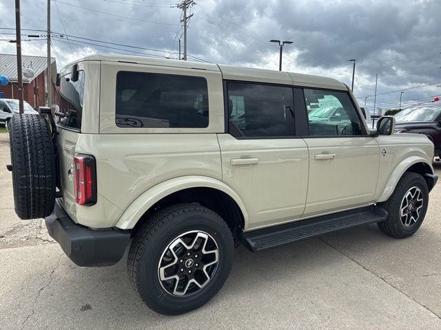 New 2025 Ford Bronco Outer Banks image 8