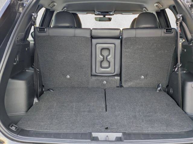 Used 2025 Mitsubishi Outlander SE image 6