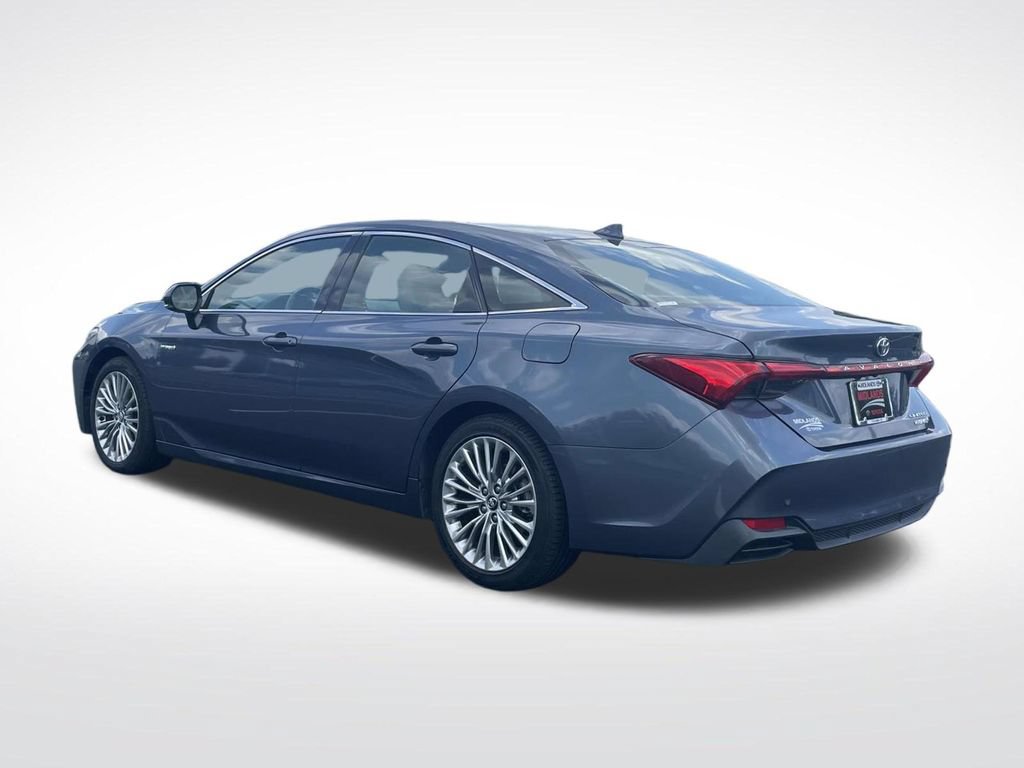 Used 2020 Toyota Avalon Limited w/ Advanced Safety Package FWD image 4
