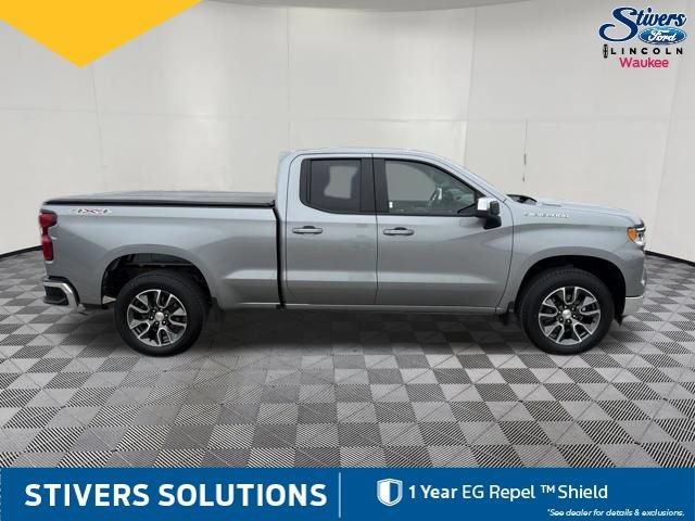 Used 2025 Chevrolet Silverado 1500 LT AWD/4WD image 5