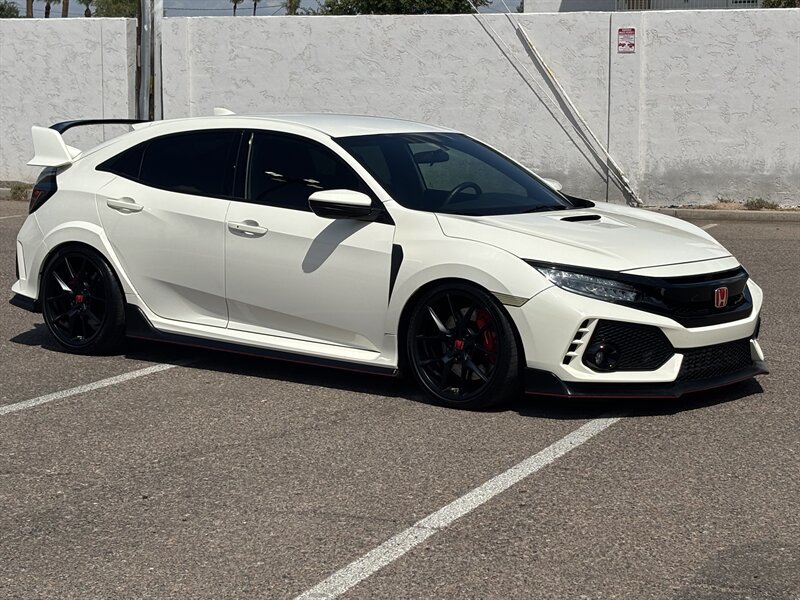 Used 2019 Honda Civic Type R image 2