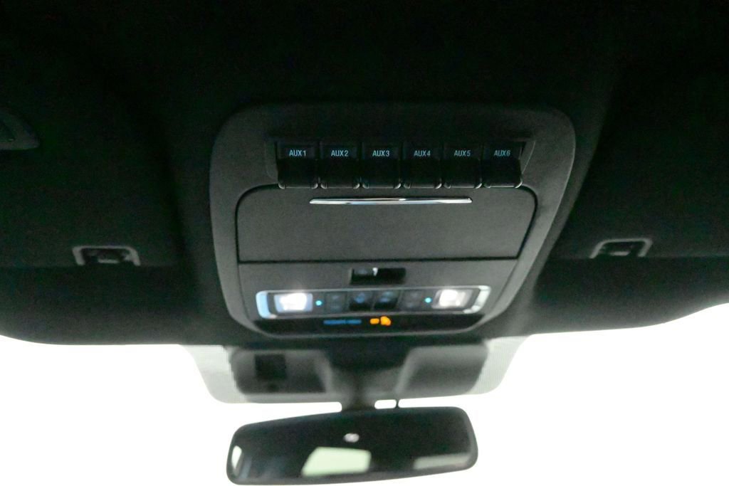 Used 2025 Ford F150 Raptor AWD/4WD image 19