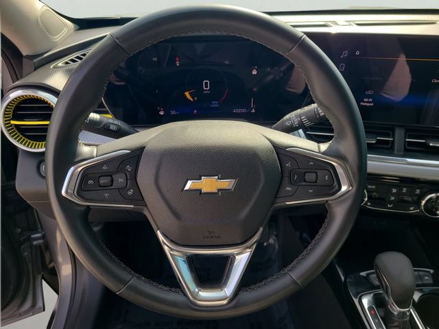 Used 2024 Chevrolet Trax LT w/ Driver Confidence Package FWD image 24