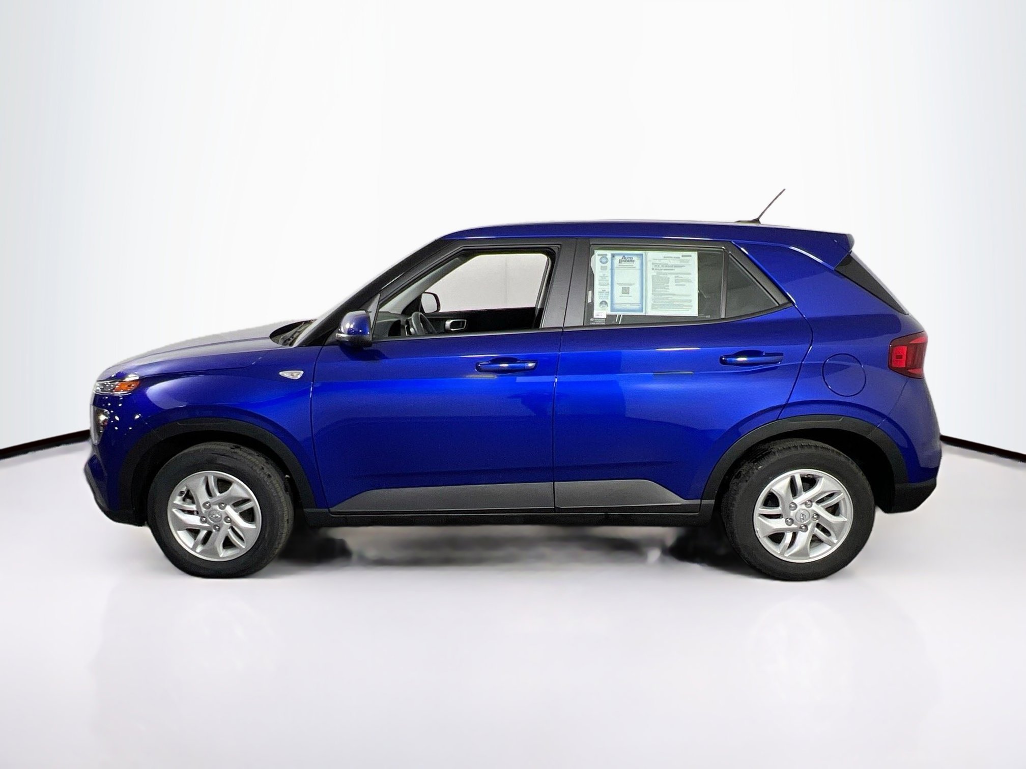 Used 2023 Hyundai Venue SE w/ Cargo Package image 8