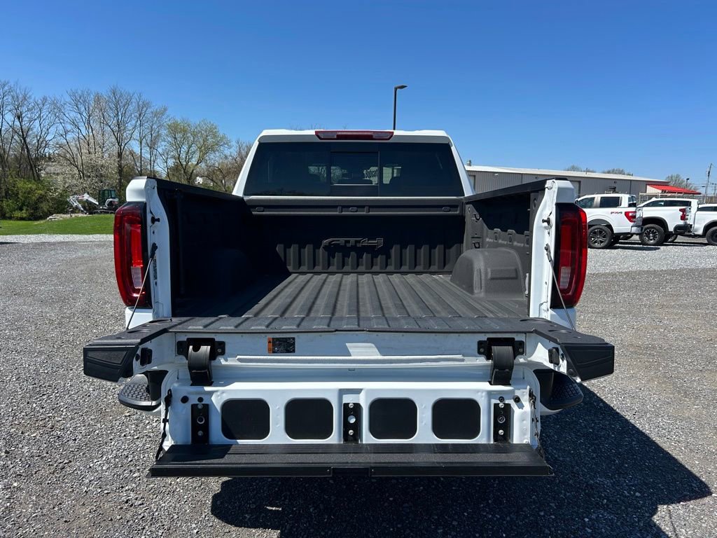 Used 2024 GMC Sierra 1500 AT4 w/ AT4 Preferred Package image 18