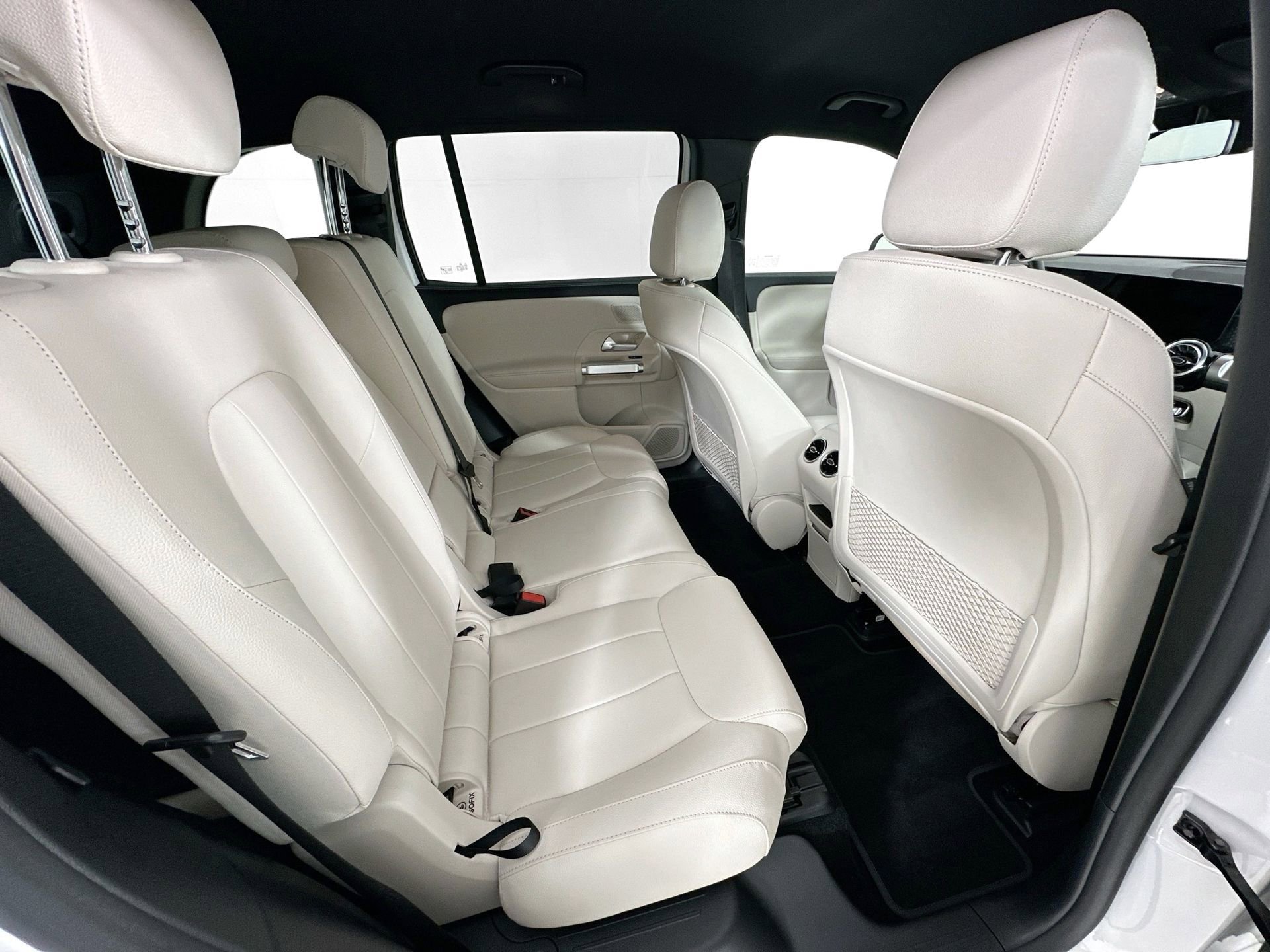 Certified 2024 Mercedes-Benz EQB 300 4MATIC image 28