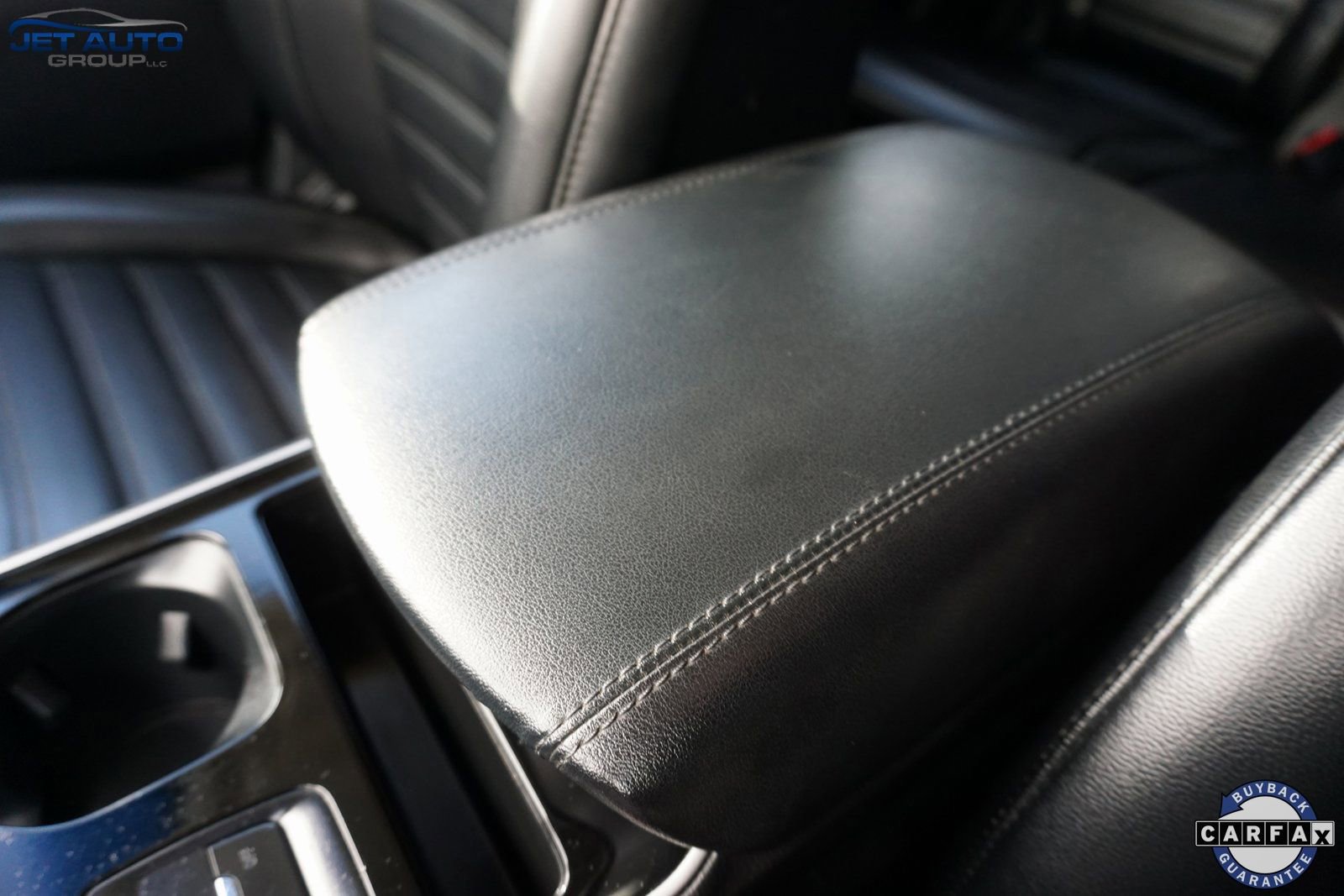 Used 2020 Ford Edge SEL image 37