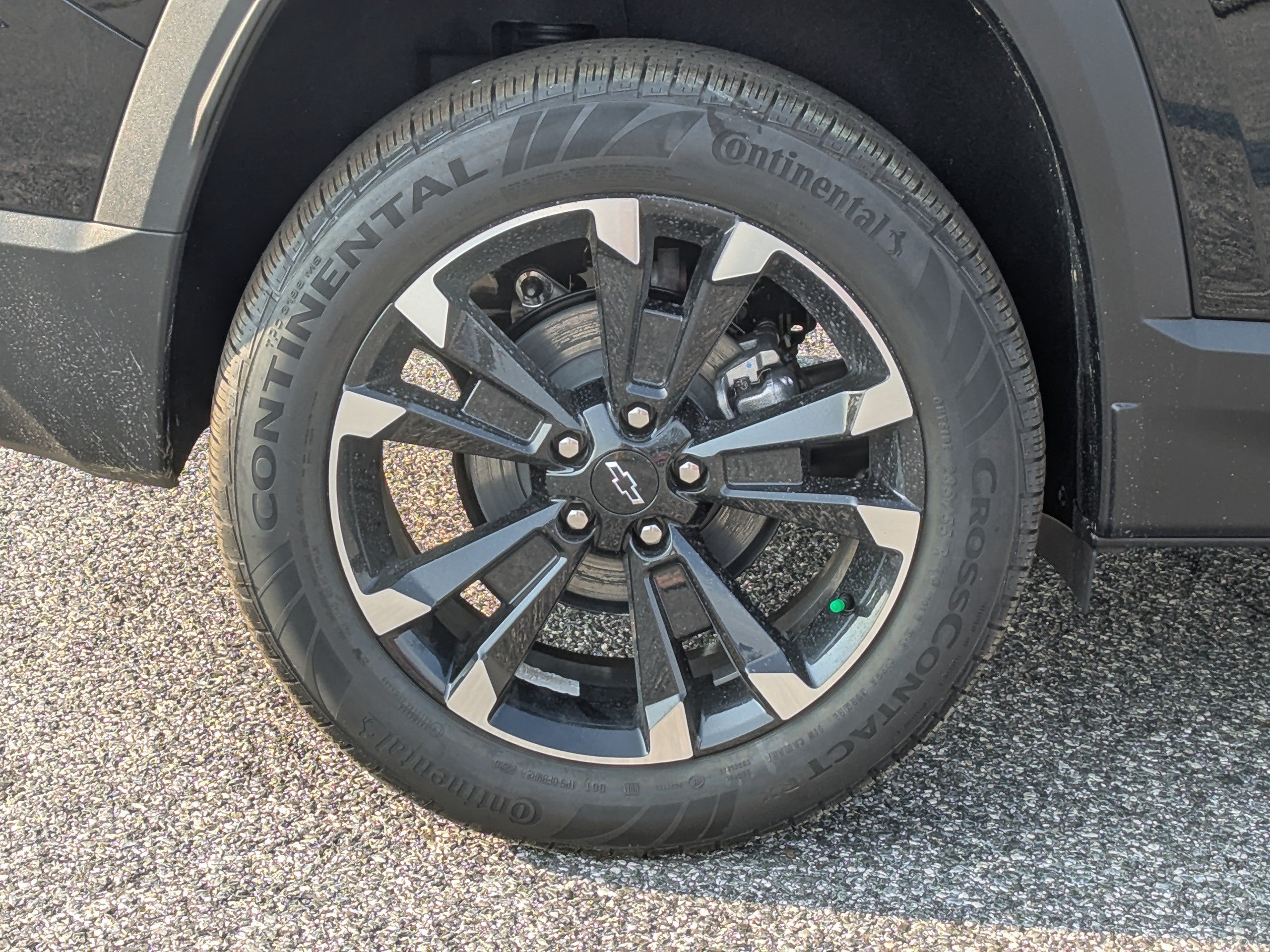 New 2027 Chevrolet Equinox RS FWD image 9