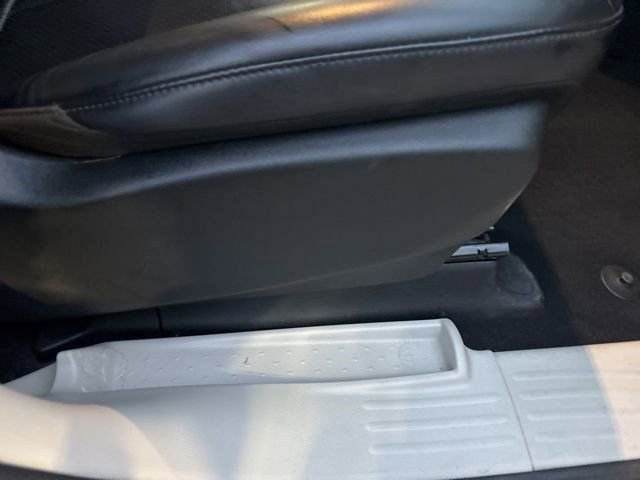 Used 2023 Chrysler Pacifica Touring-L image 39