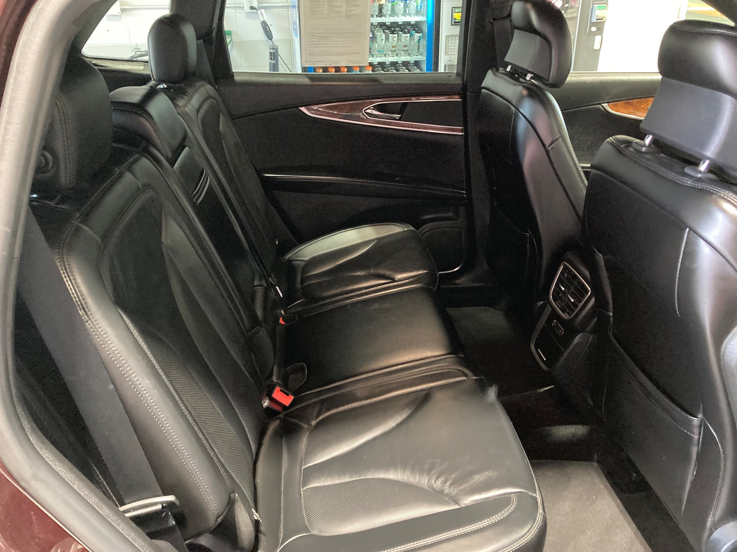 Used 2017 Lincoln MKX Select w/ Select Plus Package AWD/4WD image 11